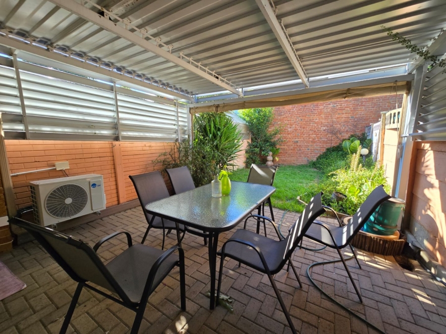 2 Bedroom Property for Sale in Bloemfontein Free State